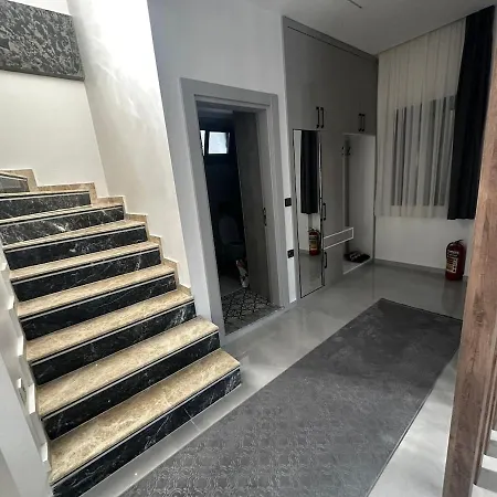 Pinewood Villa