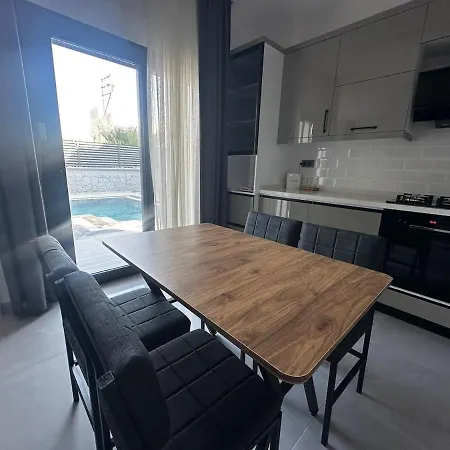 Pinewood Villa